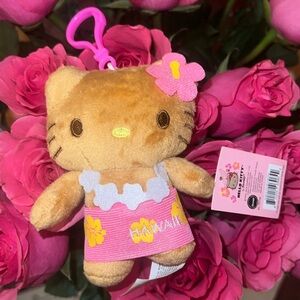 Hello kitty Hawaii plush keychain